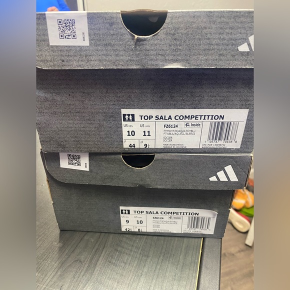 Adidas top sala competition indoor soccer shoes NWT!
